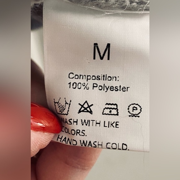 New! Cable Knit Sweater - Picture 5 of 5